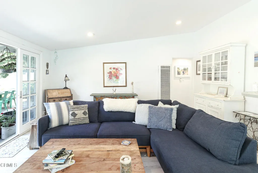 Additional image 5 of 1089 Belfast Lane, Ventura, CA 93001