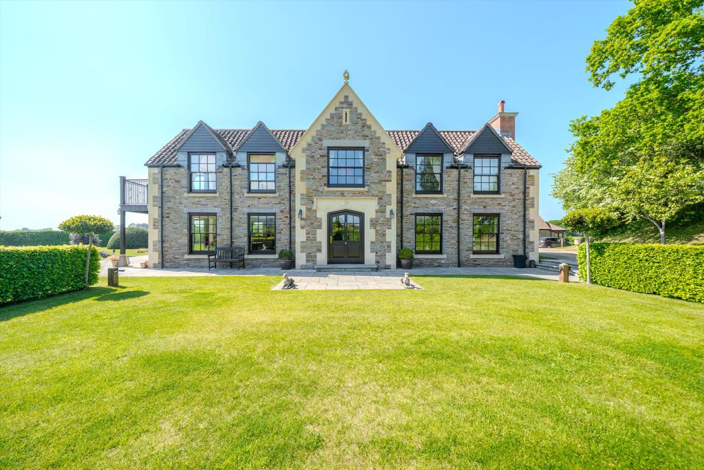 6 bed detached house for saleBackwell Common, Backwell, Bristol BS48