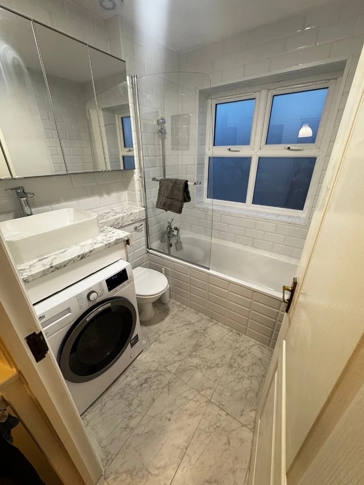 Additional image 3 of Room in a Shared House, Turner Close, SW9, SW9 6UQ