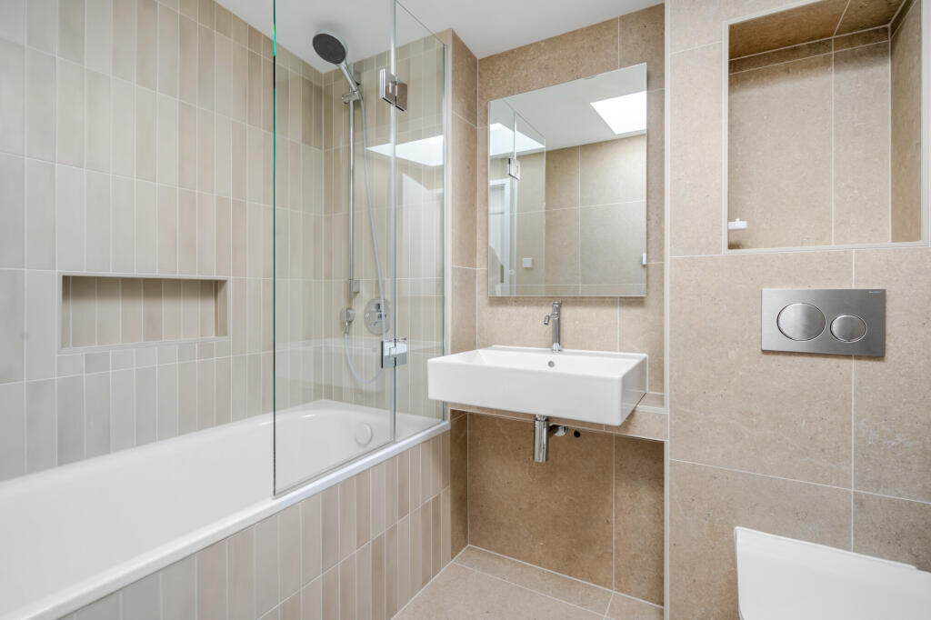 Additional image 5 of Avenue St. Nicholas, Harpenden, AL5