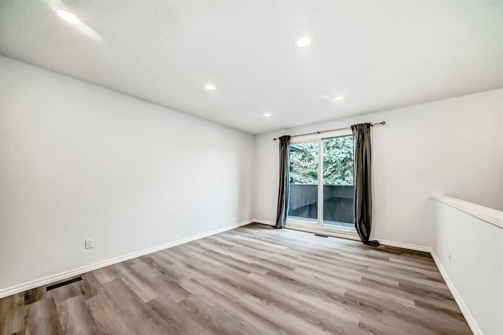 Additional image 4 of 81 Bearberry Close NW, Calgary, AB, T3K 1R4