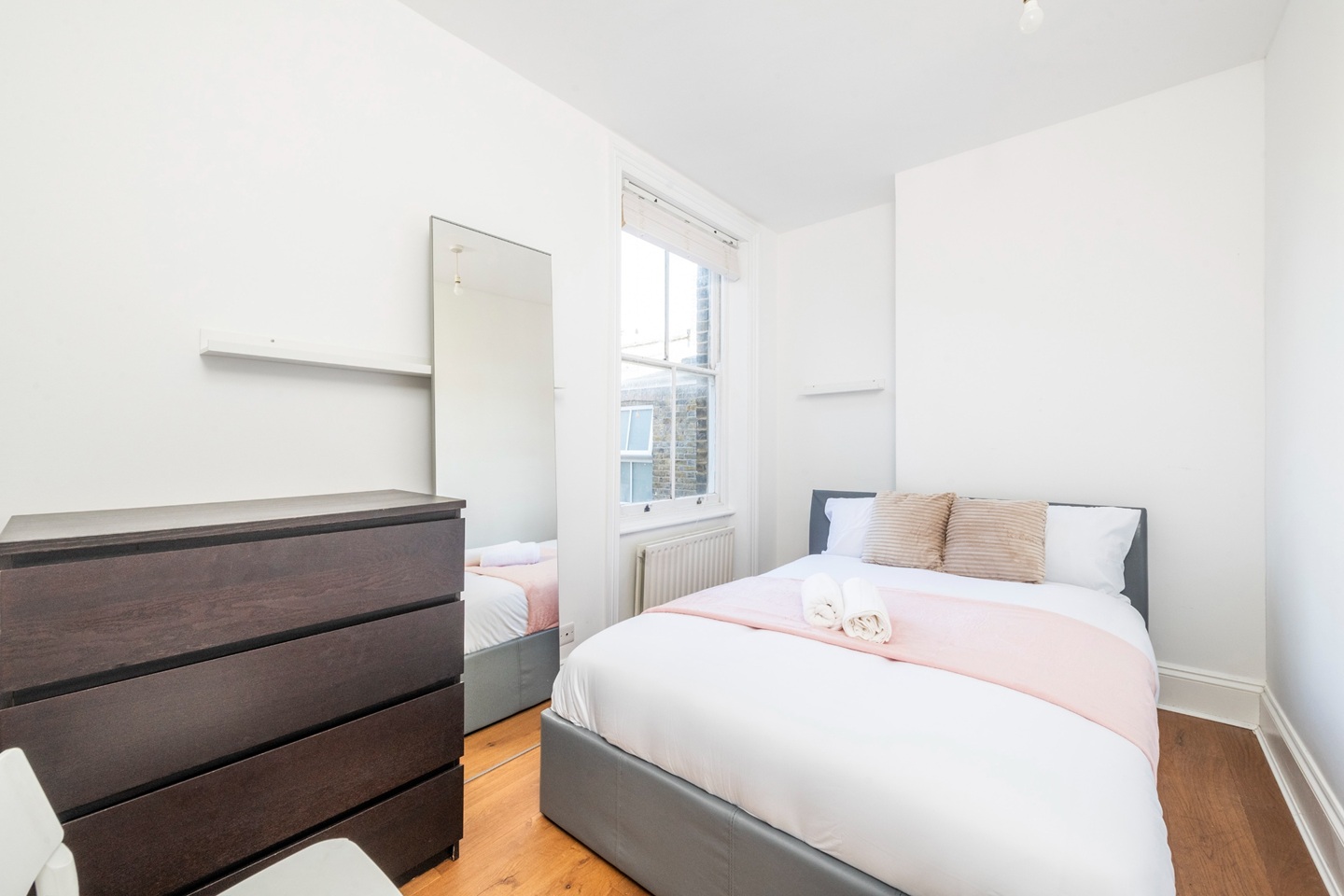 Additional image 2 of 4 Bed Flat, Brook Drive, SE11, N1 7GU