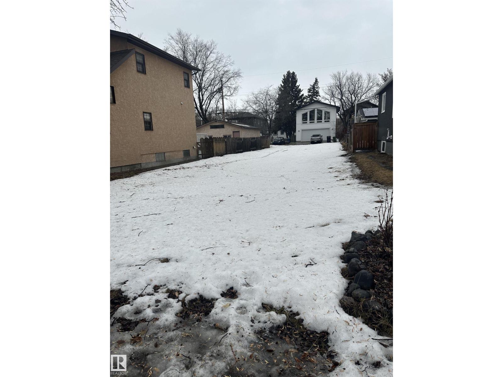 Additional image 5 of 10708 75 Avenue NW, Edmonton, AB, T6E1J9