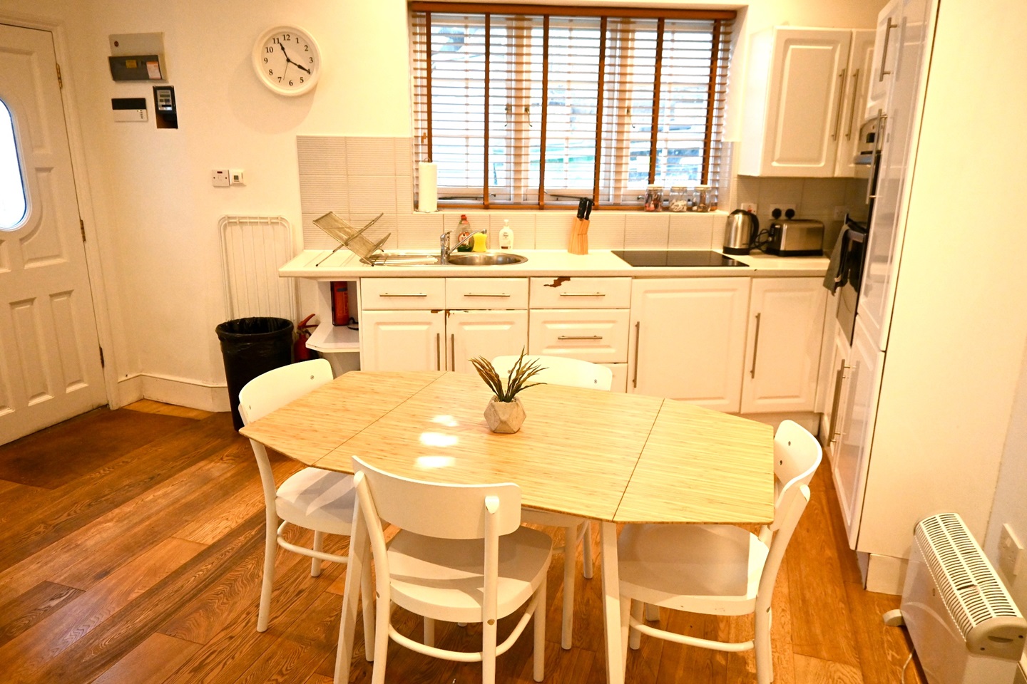 Additional image 4 of 1 Bed Flat, St Peters Street, N1, N1 7GU