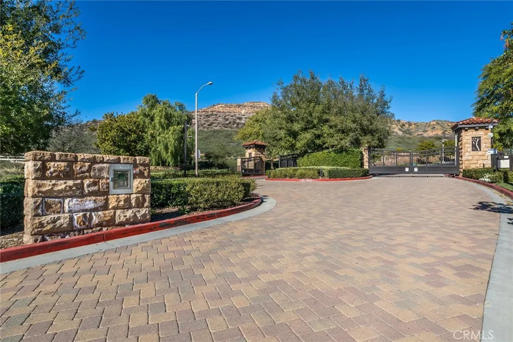 Additional image 89 of 28629 Farrier Dr, Valencia, CA 91354