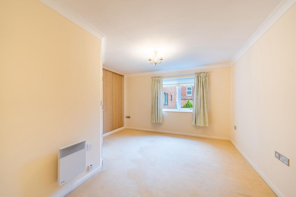 Additional image 9 of 2 bed flat for saleRoslyn Court, Willow Wong, Burton Joyce NG14