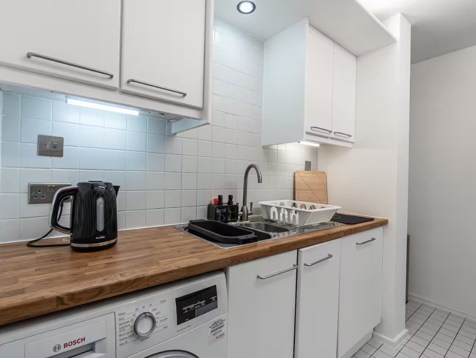 Additional image 9 of 2 Bed Flat, Cromwell Road, SW7, N1 7GU