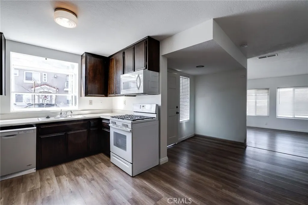 Additional image 24 of 502 12th St, Huntington Beach, CA 92648