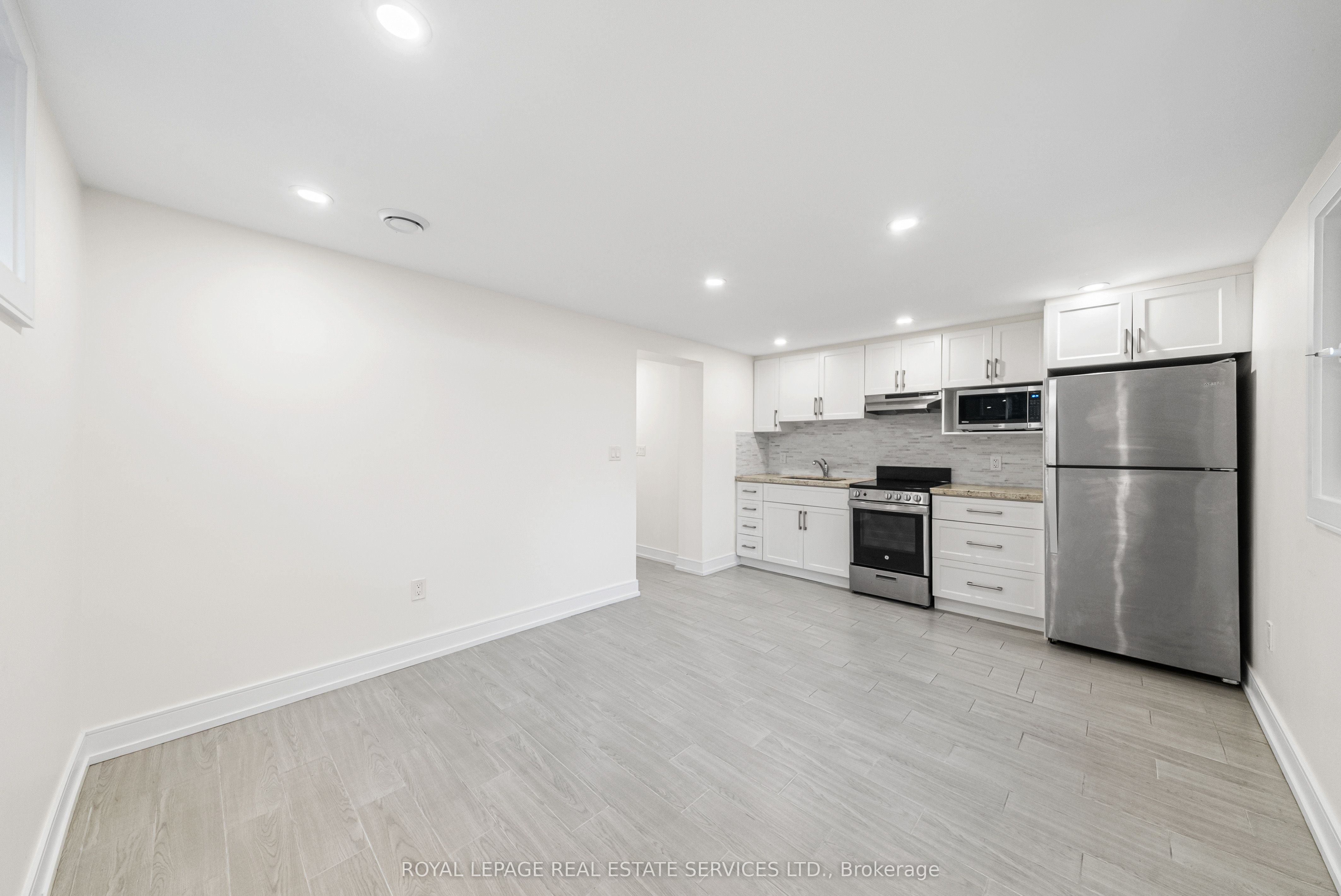 Additional image 4 of 3-50 Arcadian Circle, Toronto, ON, M8W 2Y9
