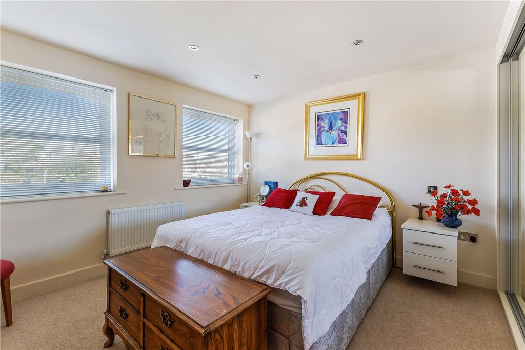 Additional image 13 of 3 bed flat for saleCliftons, 30 Nairn Road, Canford Cliffs, Poole BH13