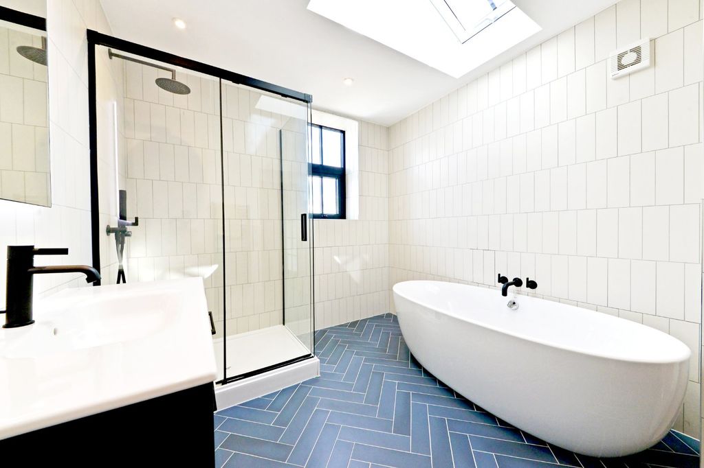 Additional image 8 of 3 bed flat for saleThe Gothic, 4-6 Great Hampton Street, Birmingham B18
