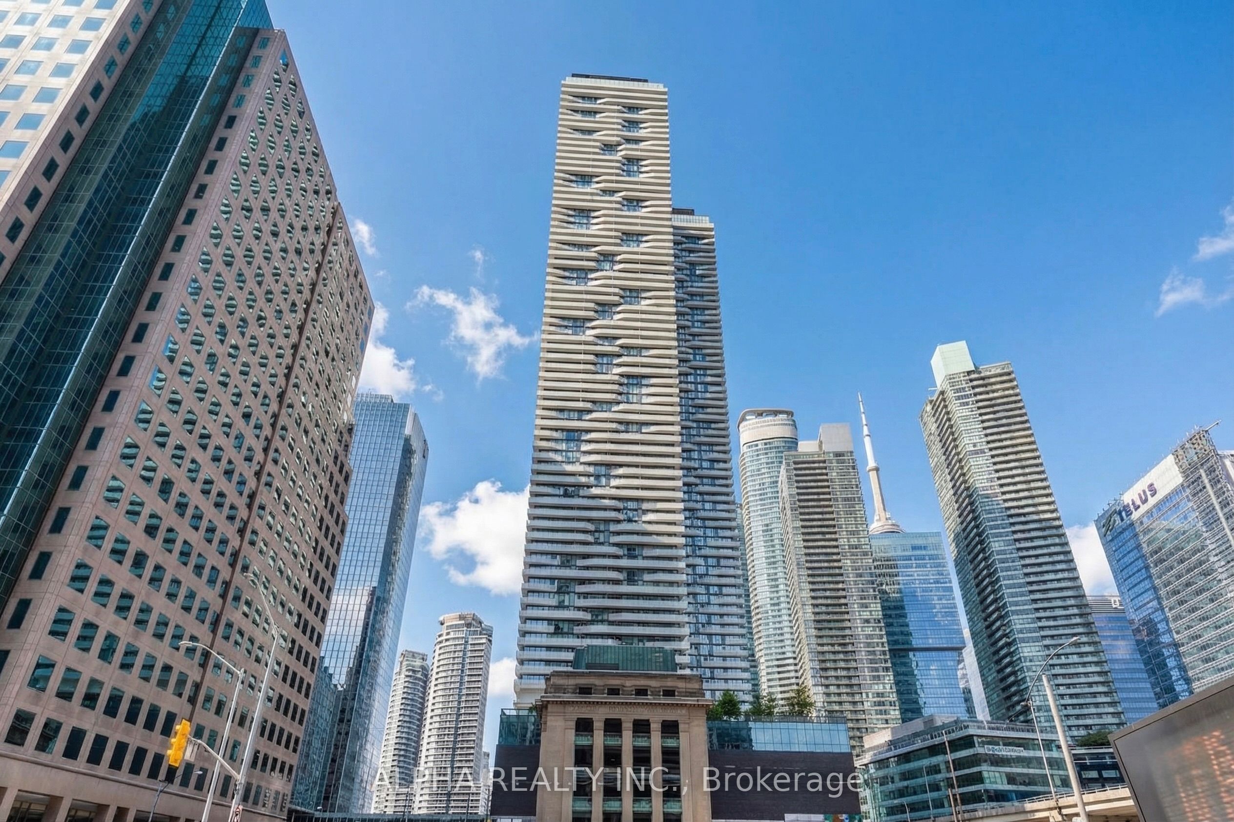 6005-100 Harbour Street, Toronto, ON, M5J 1B7