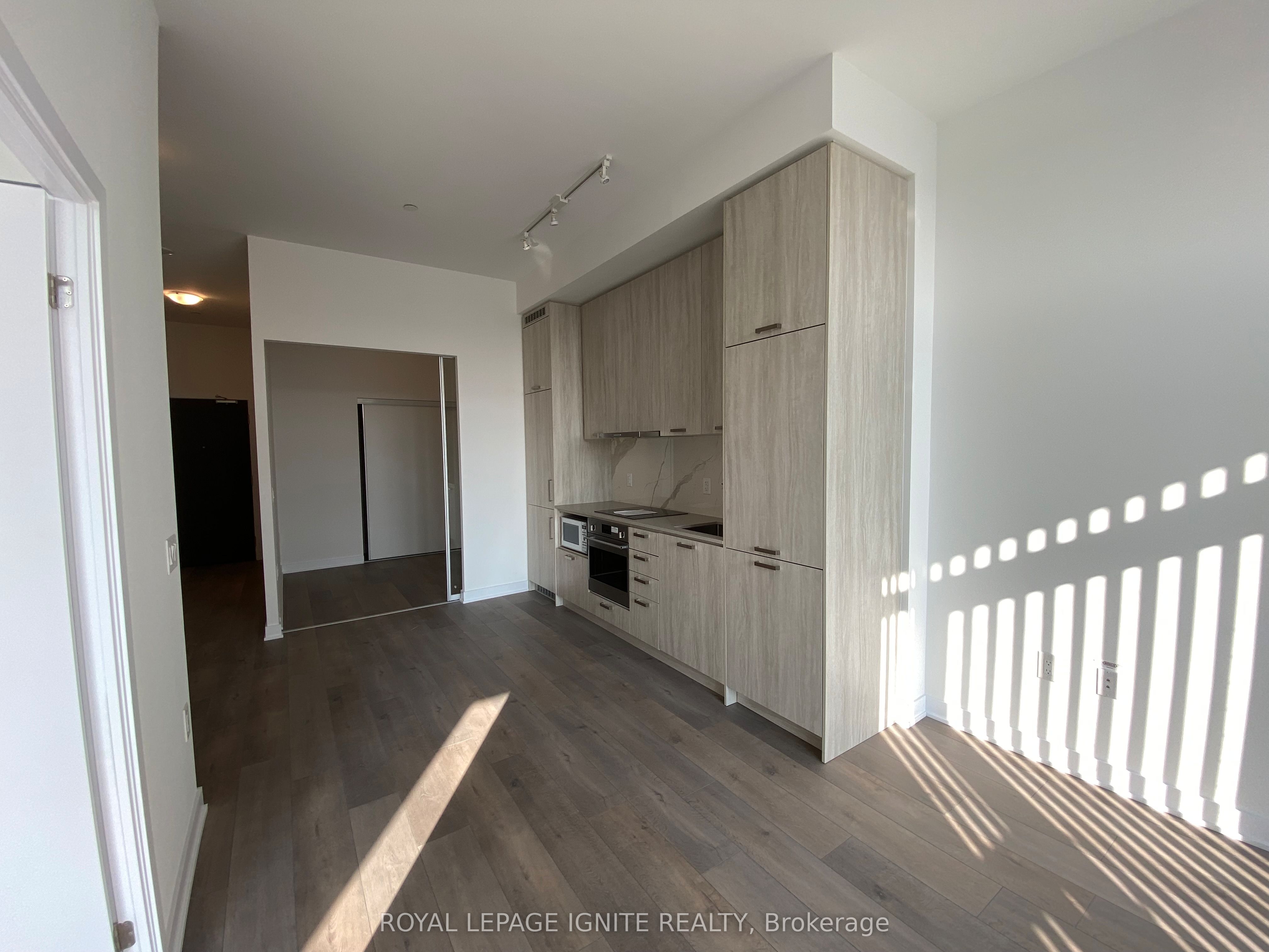 Additional image 6 of 307-10 Honeycrisp Crescent, Vaughan, ON, L4K 0M7