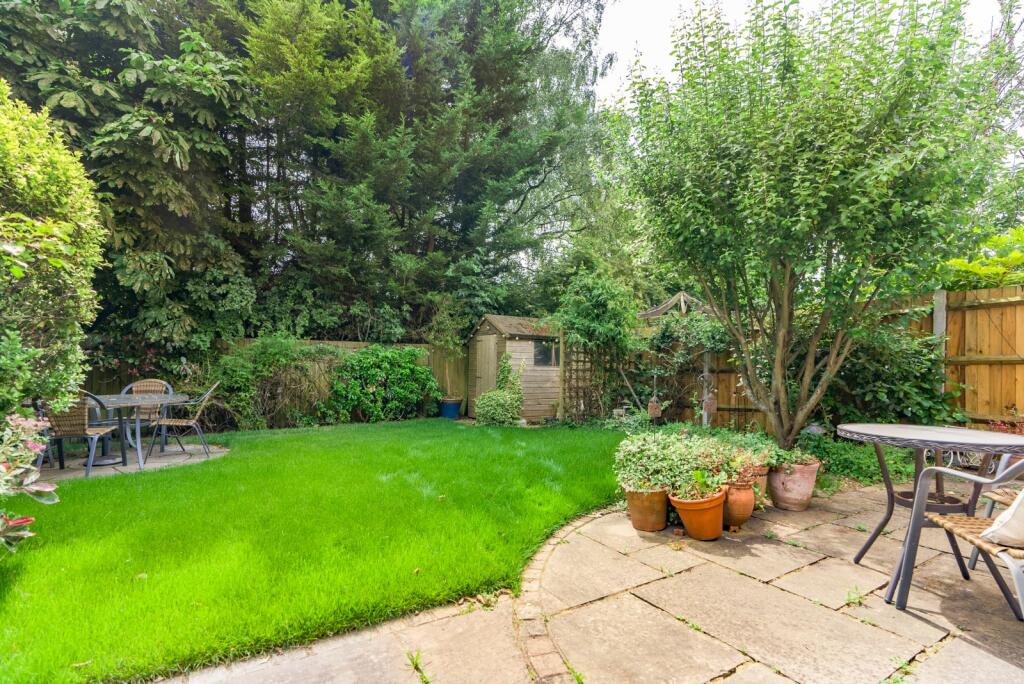 Additional image 4 of Mortimer Crescent, Kings Park, St. Albans, Hertfordshire, AL3