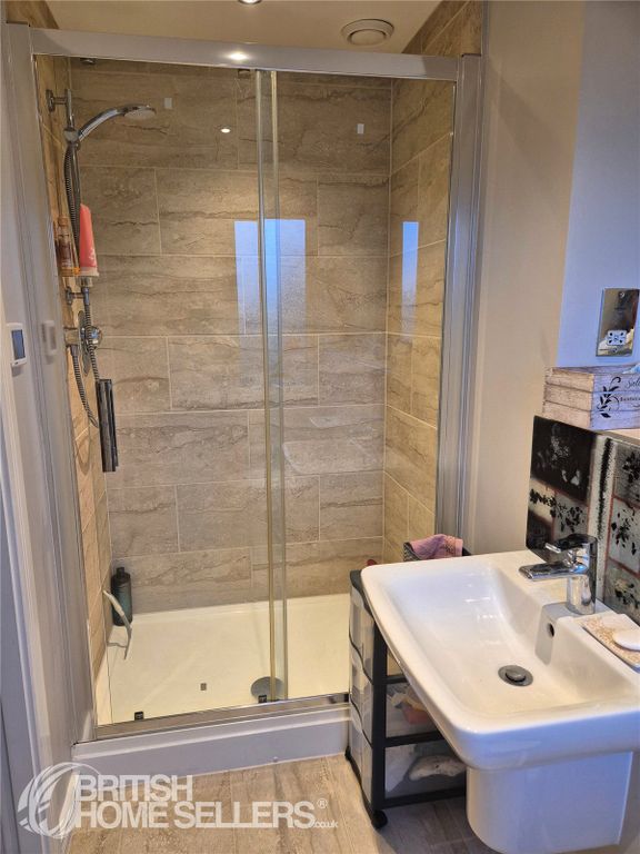 Additional image 10 of 2 bed flat for saleVictory Boulevard, Lytham St. Annes, Lancashire FY8