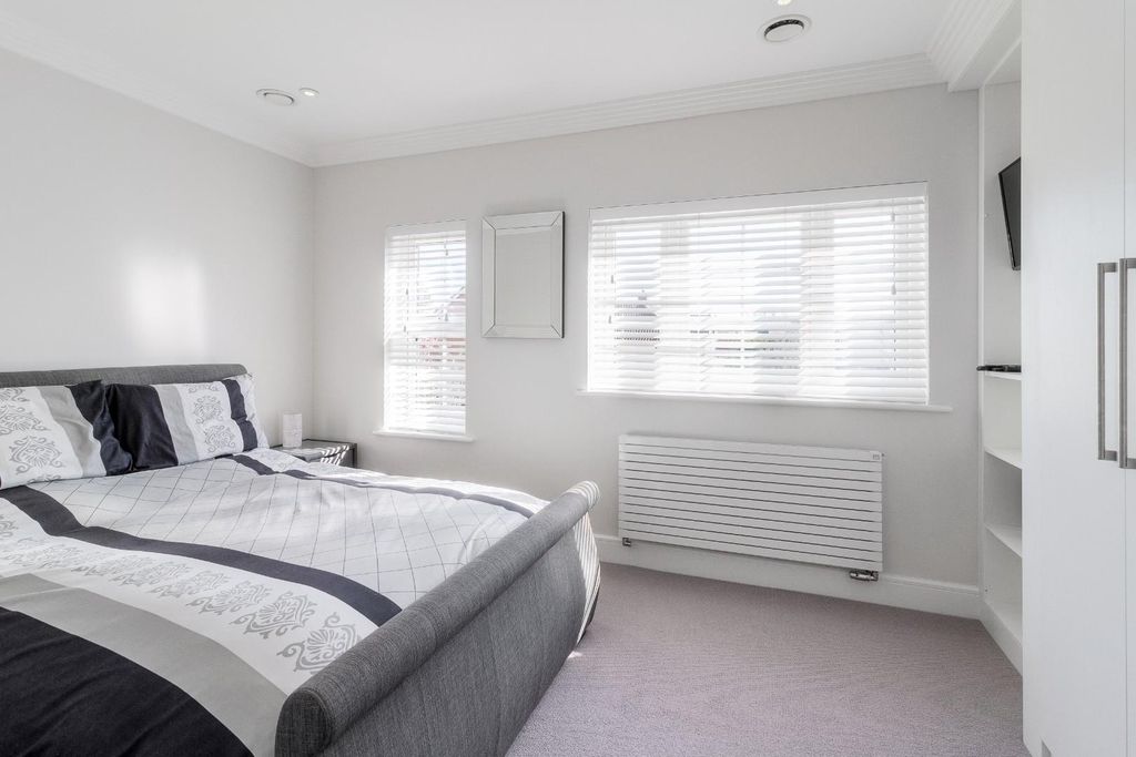 Additional image 31 of 6 bed detached house for saleBelfry Lane, Collingtree Park, Northampton NN4