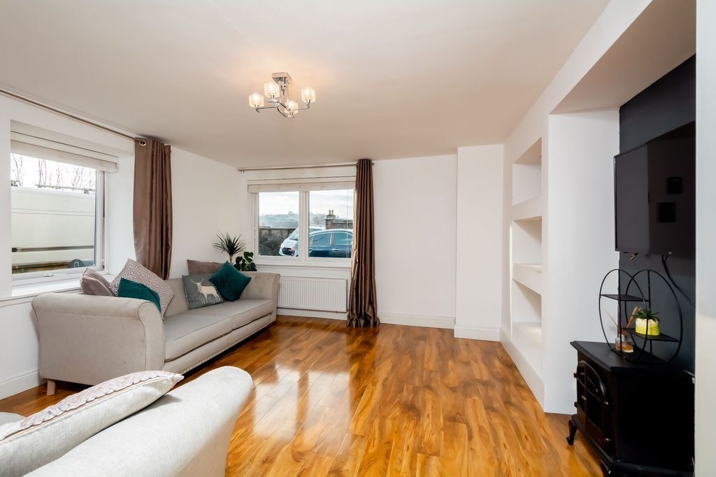 Additional image 4 of 3 bed flat for saleLanglands Road, Hawick TD9