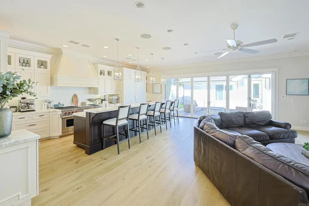 Additional image 63 of 940 J Avenue, Coronado, CA 92118