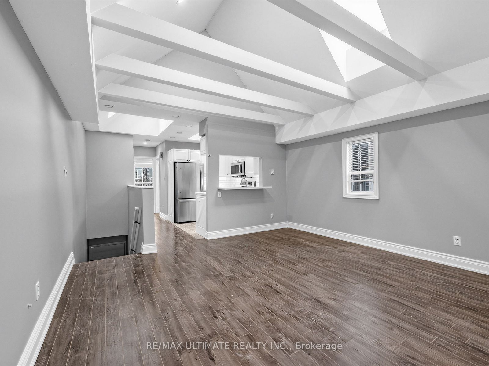 Additional image 2 of 2 Upper Leve-213 Langley Avenue, Toronto, ON, M4K 1C1