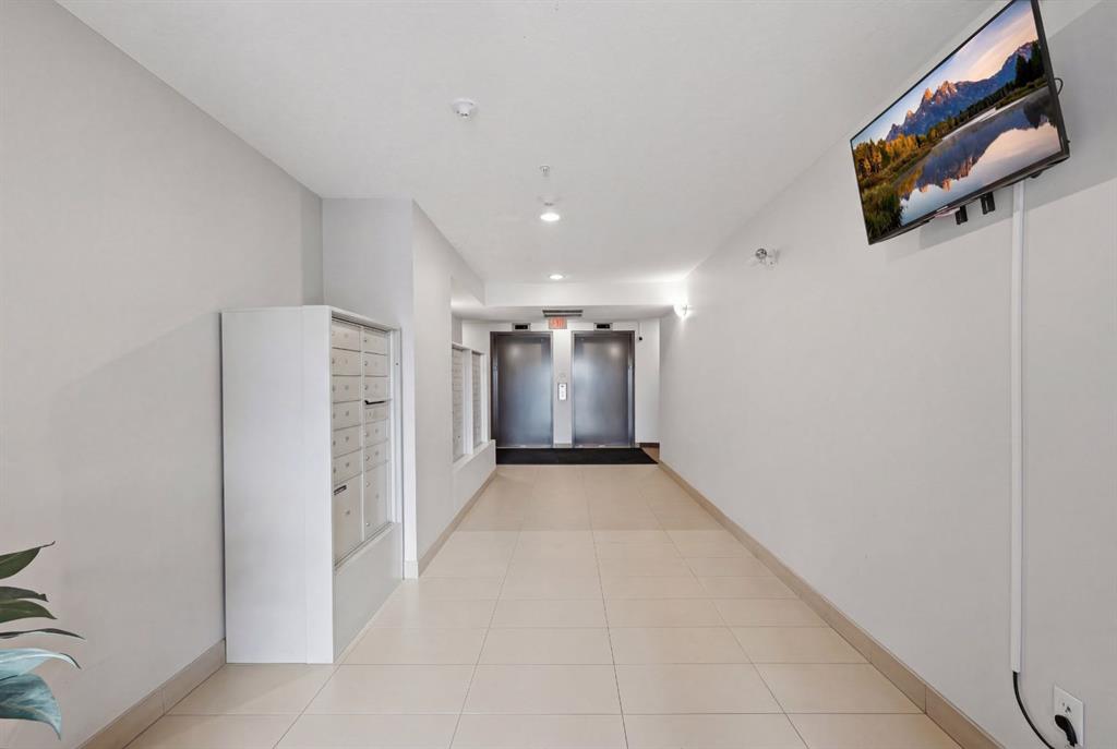 Additional image 3 of 2119-175 Panatella Hill NW, Calgary, AB, T3K0V9