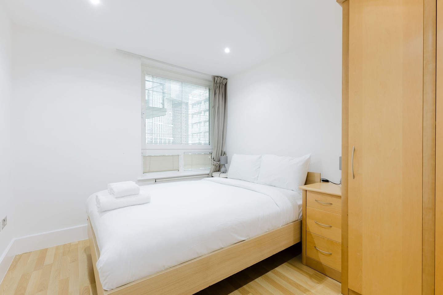 Additional image 27 of 2 Bed Flat, St George Wharf, SW8, N1 7GU