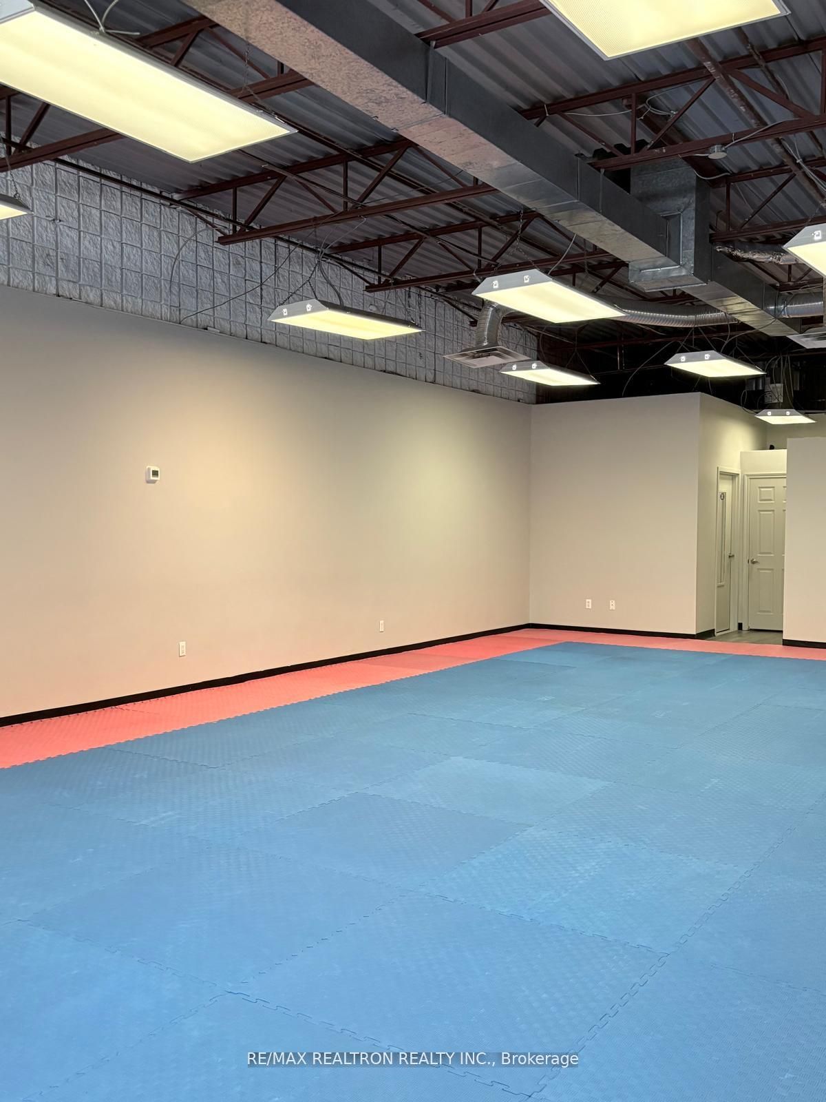 Additional image 4 of 4-2 Allaura Boulevard, Aurora, ON, L4G 3S6