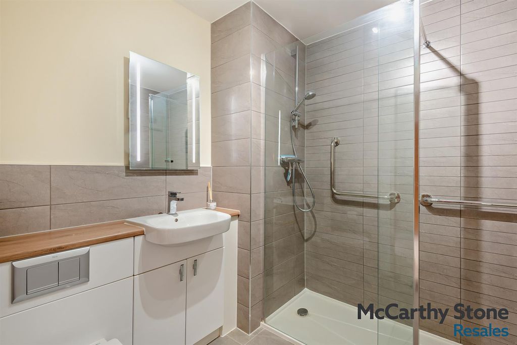 Additional image 20 of 1 bed flat for saleLonsdale Park, Barleythorpe, Oakham, Rutland LE15