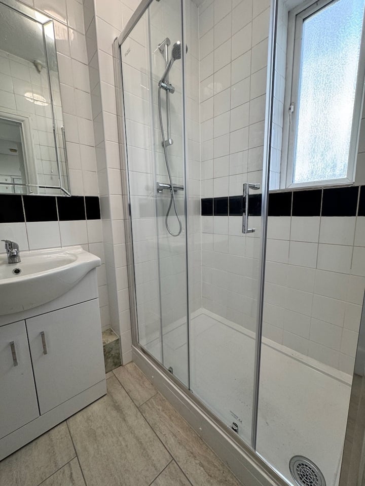 Additional image 31 of 1 Bed Flat, Sussex, NW1, N1 7GU