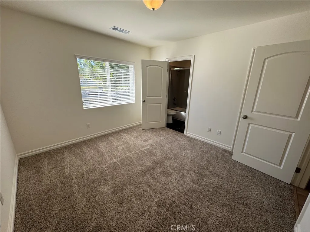 Additional image 8 of 2304 N Catalina Street, Burbank, CA 91504