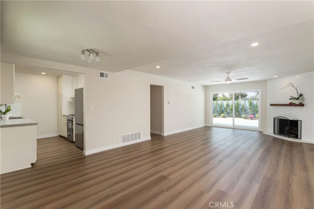 Additional image 4 of 1741 Tustin Avenue Unit 10C, Costa Mesa, CA 92627
