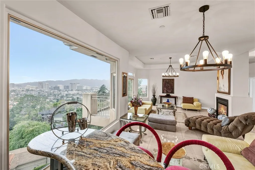 Additional image 15 of 876 Harrington Rd, Glendale, CA 91207