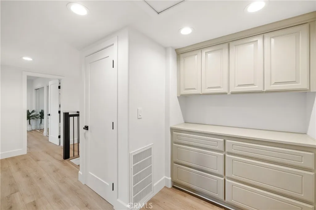 Additional image 51 of 5204 Ambridge Dr, Calabasas, CA 91301