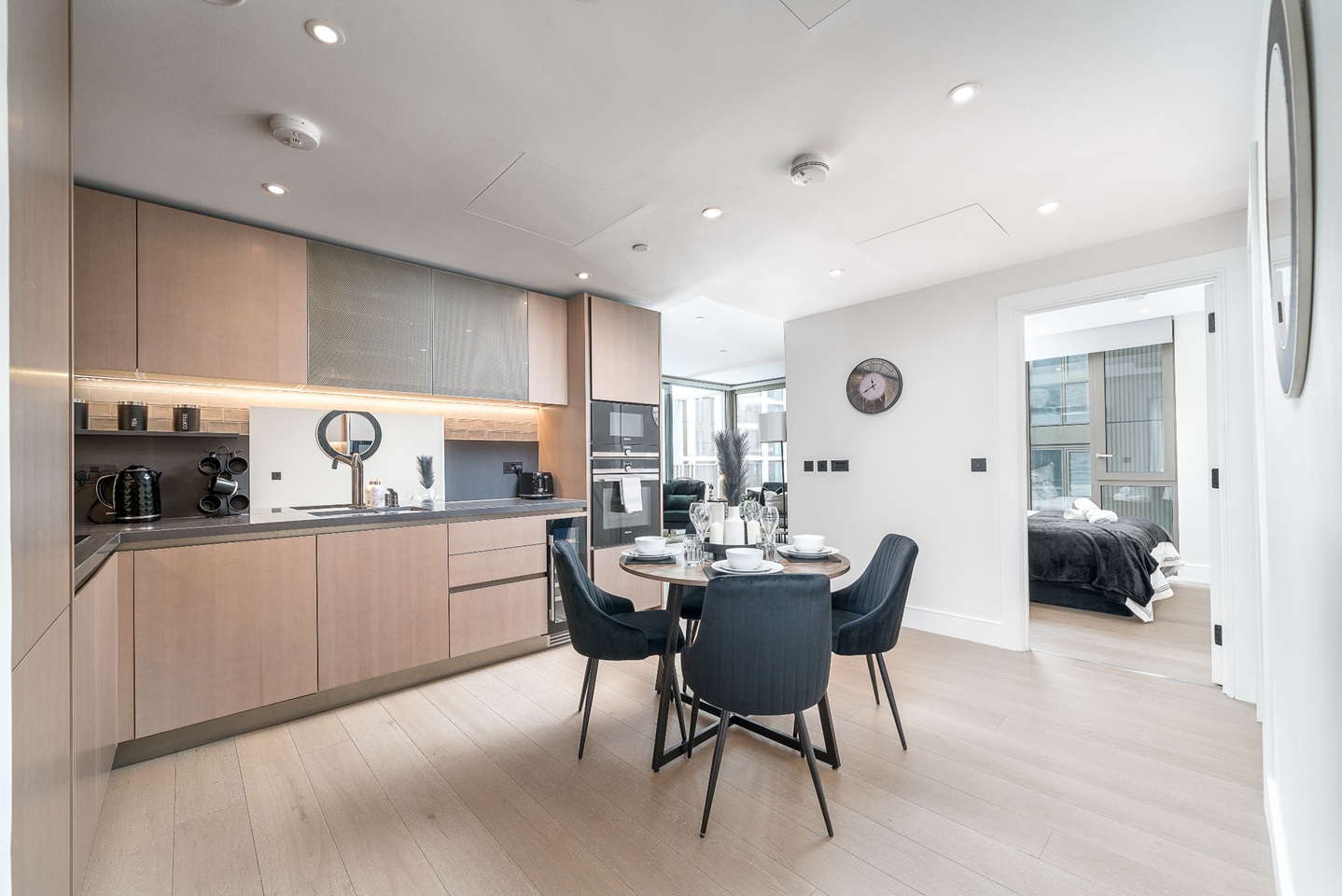 Additional image 11 of 2 Bed Flat, Salisbury House, SW11, N1 7GU