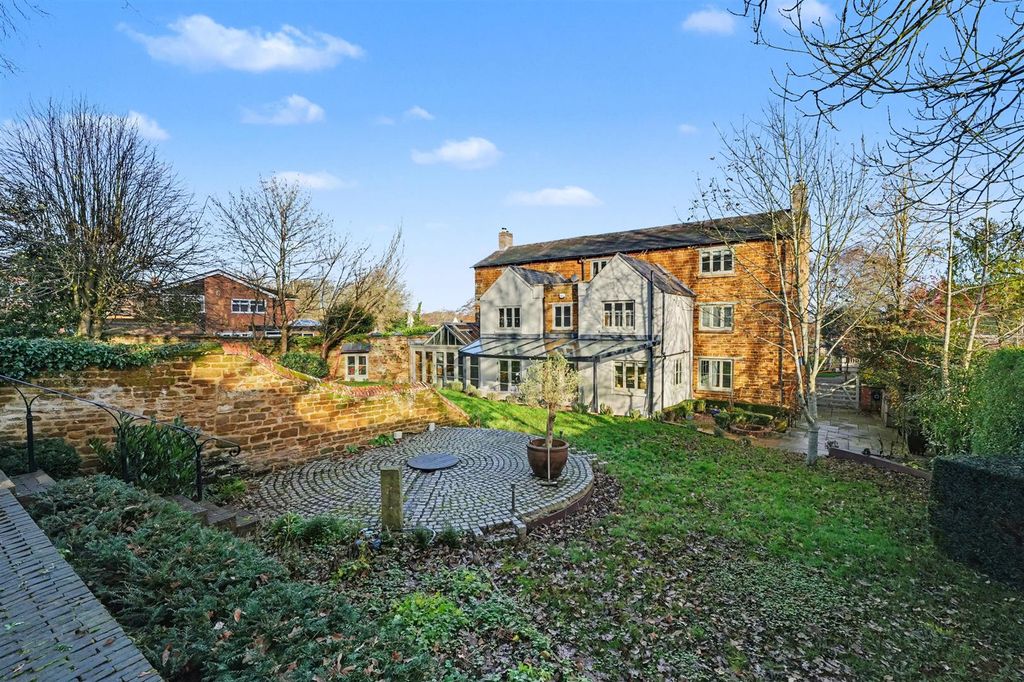 Additional image 35 of 6 bed detached house for saleCourt House, 4 Court Close, Creaton, Northampton NN6