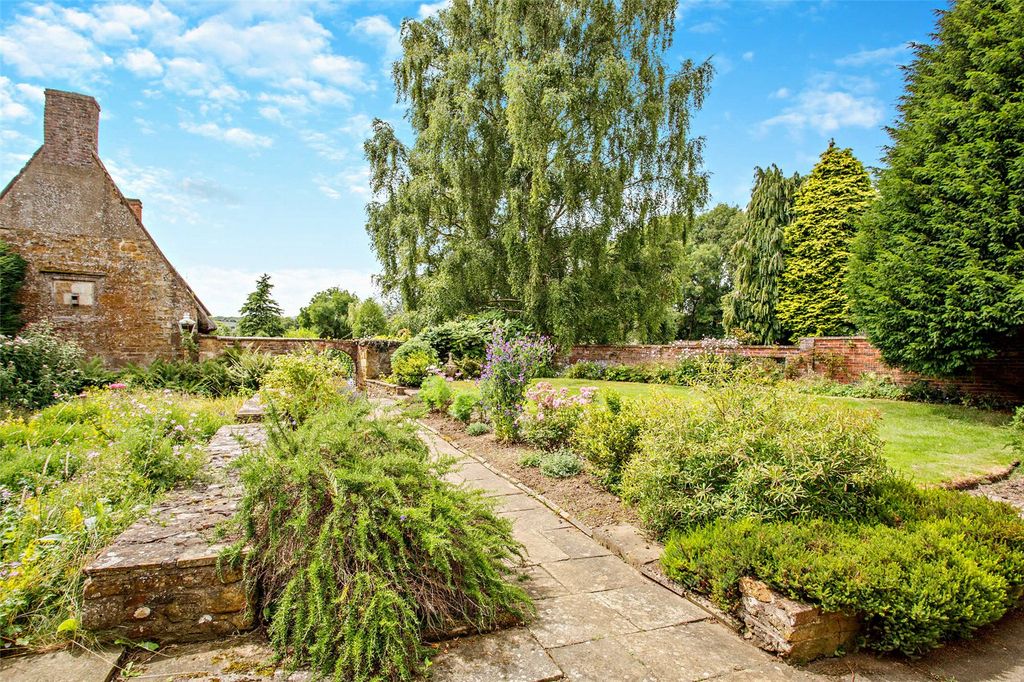 Additional image 3 of 6 bed detached house for saleHigh Street, Braunston, Oakham, Rutland LE15