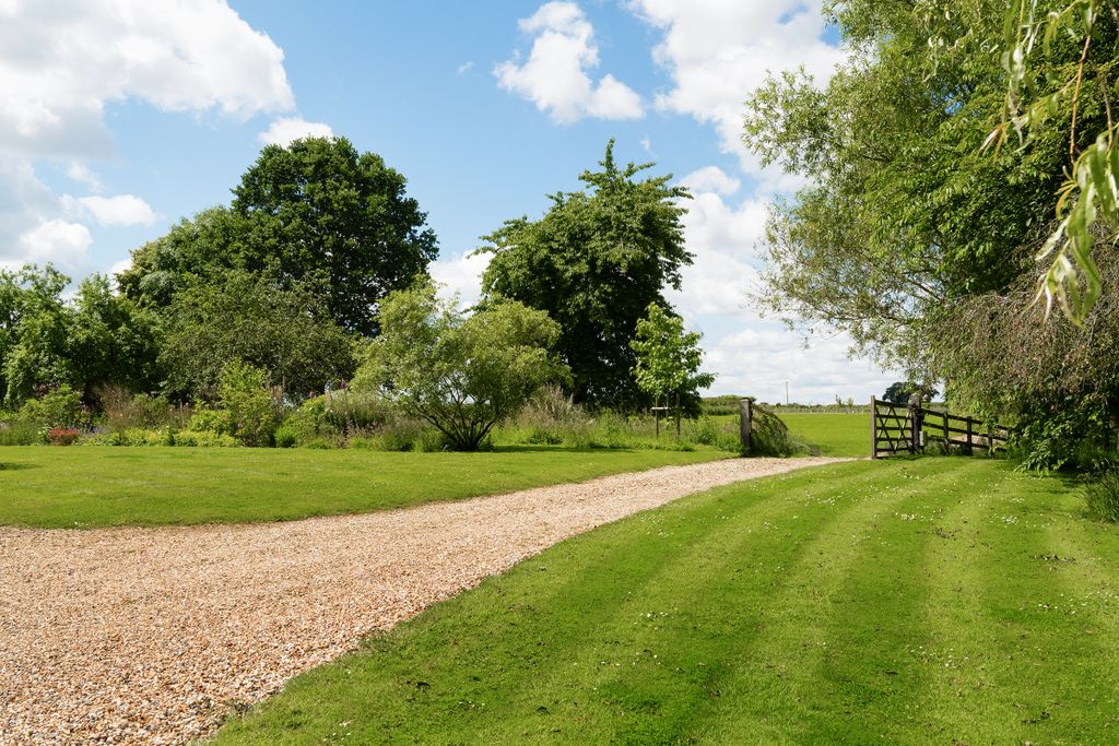 Additional image 5 of 6 bed country house for saleChiselhampton, Oxford OX44