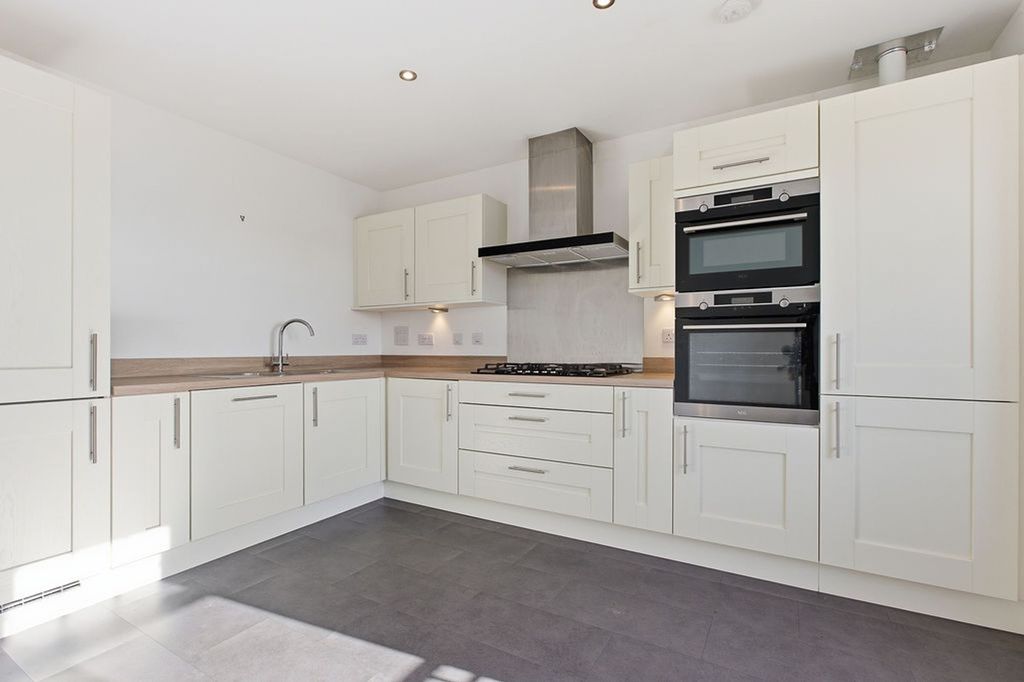 Additional image 3 of 2 bed flat for saleCedarwood Gardens, Bishopton PA7
