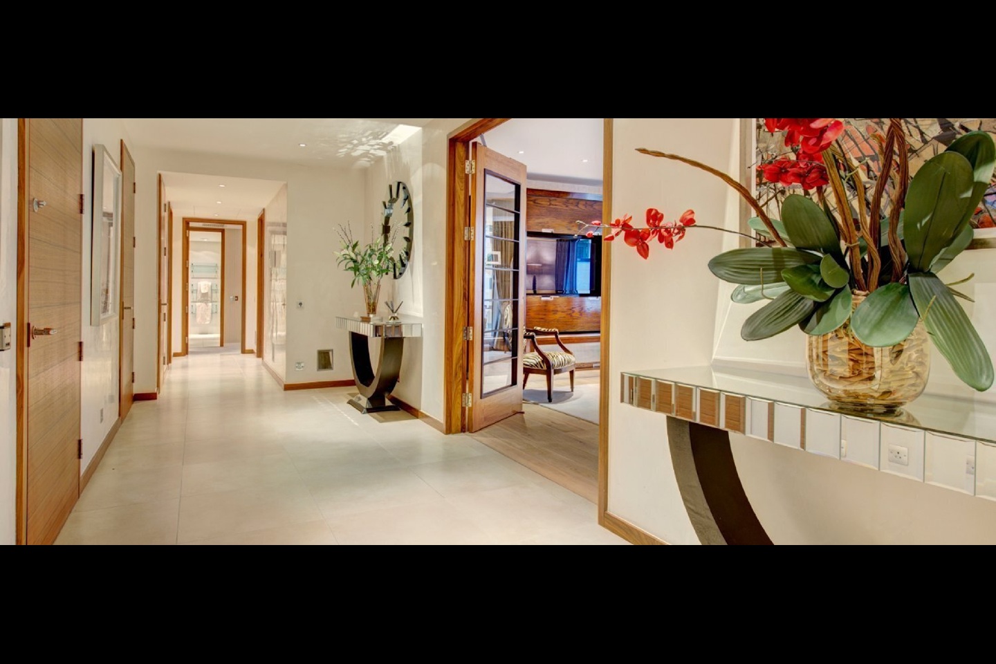 Additional image 6 of 2 Bed Flat, Beaufort Gardens, SW3, N1 7GU