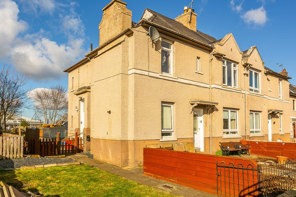 2 bed flat for saleGeorge Drive, Loanhead EH20