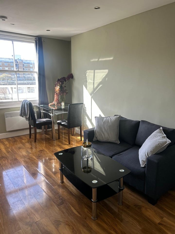 1 Bed Flat, Claverton Street, SW1V, N1 7GU