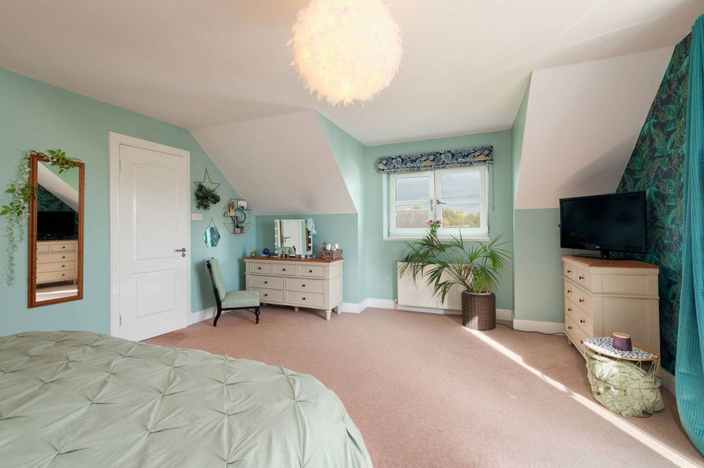 Additional image 27 of 6 bed semi-detached house for saleCoathill Steadings Stirling Road, Cumbernauld, Glasgow G67