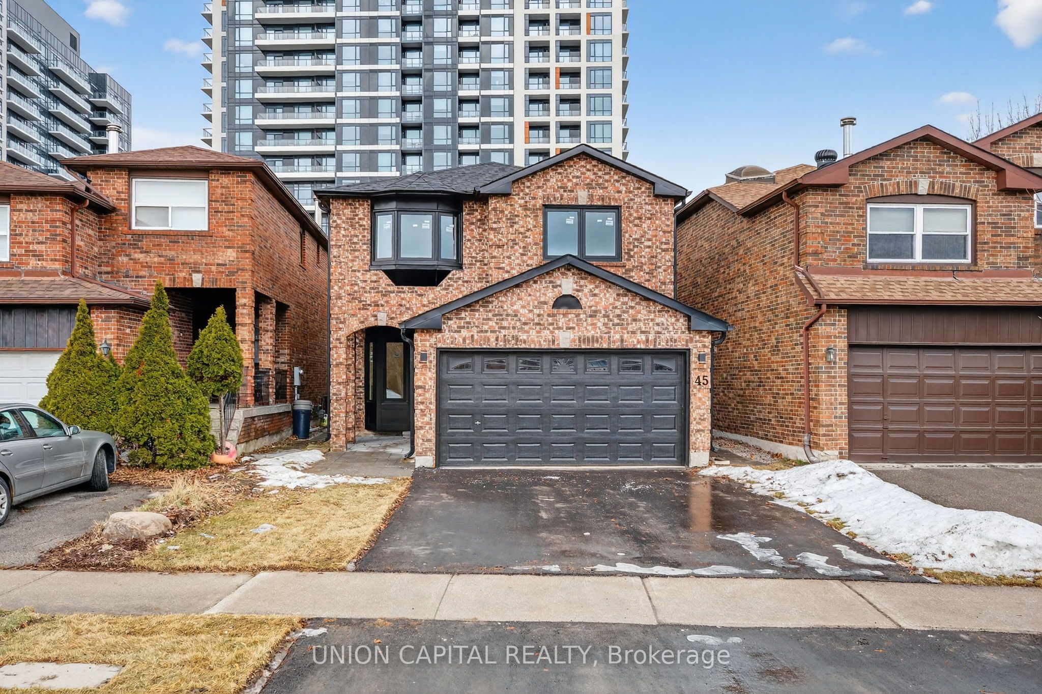 45 Chilmar Crescent, Vaughan, ON, L4J 6Y5
