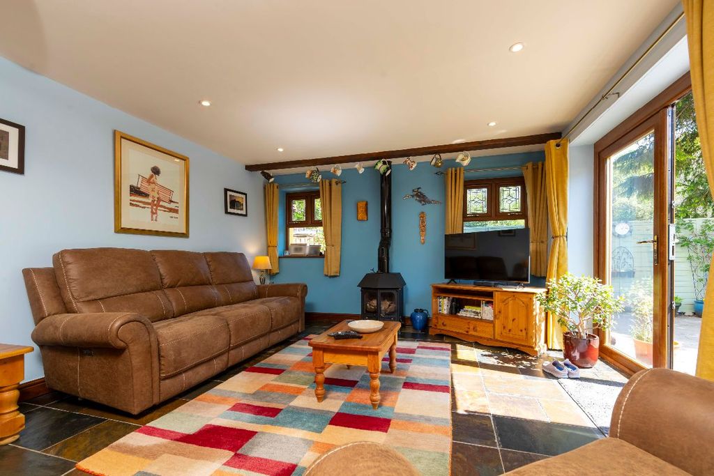 Additional image 25 of 4 bed detached house for saleEdwardsville, Treharris CF46