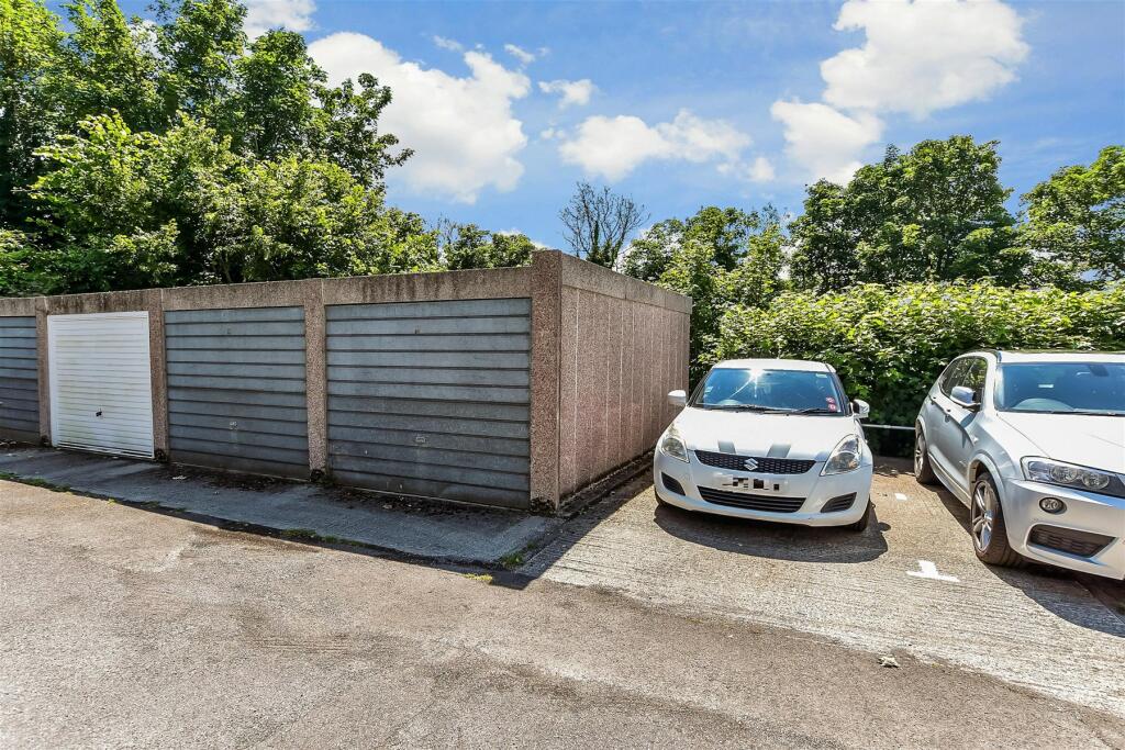 Additional image 8 of London Road, River, Kent