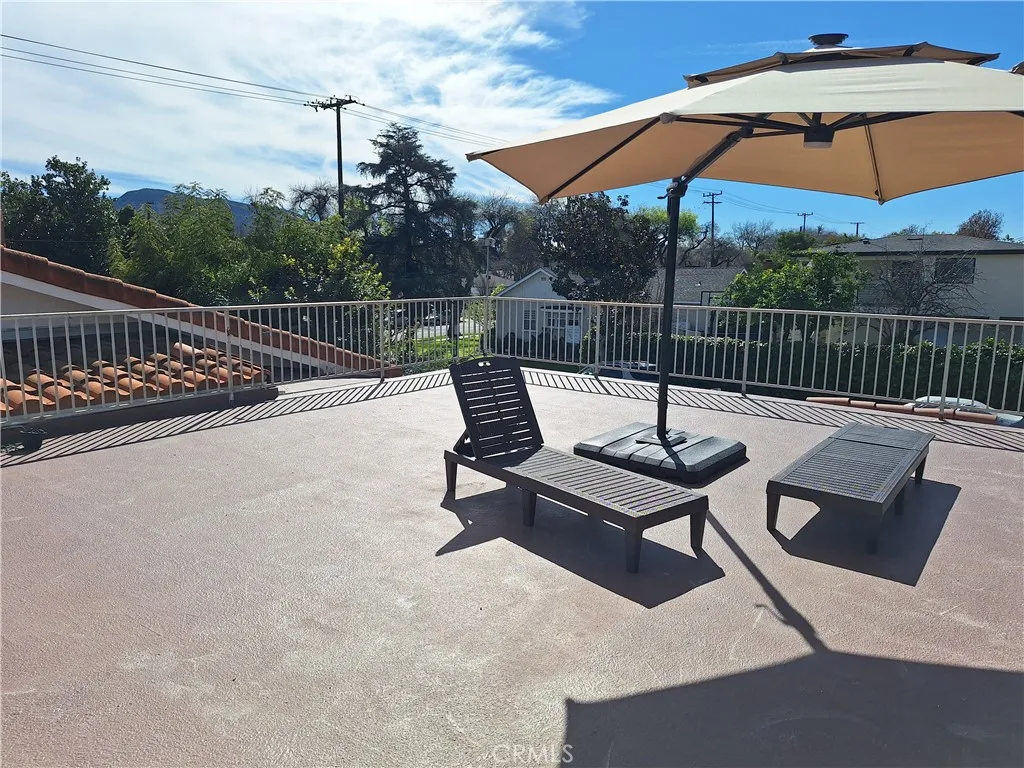 Additional image 21 of 302 N Griffith Park Dr, Burbank, CA 91506