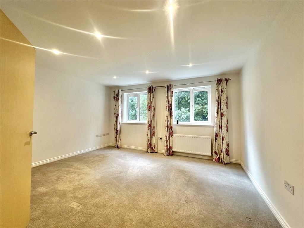 Additional image 9 of Avian Avenue, Curo Park, Frogmore, St. Albans, AL2