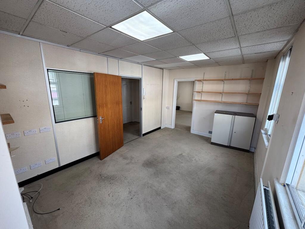 Additional image 5 of First Floor, 15 Station Road, Harpenden, AL5 4SQ