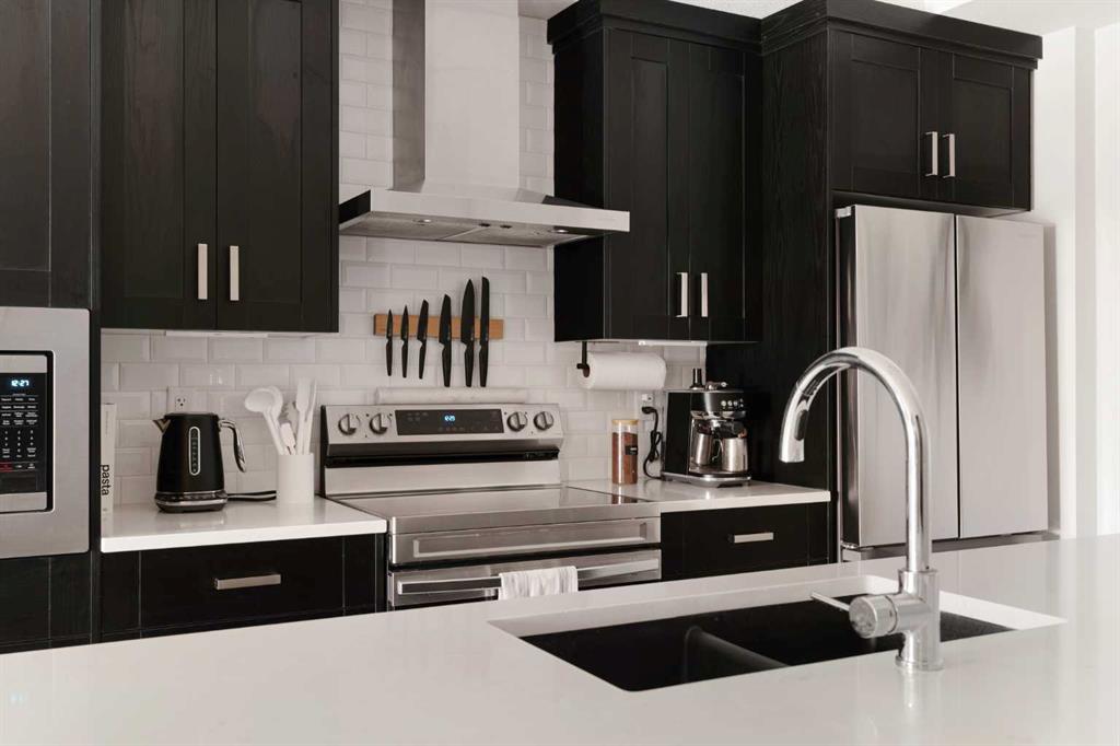 Additional image 5 of 1106-42 Cranbrook Gardens SE, Calgary, AB, T3M 3P9