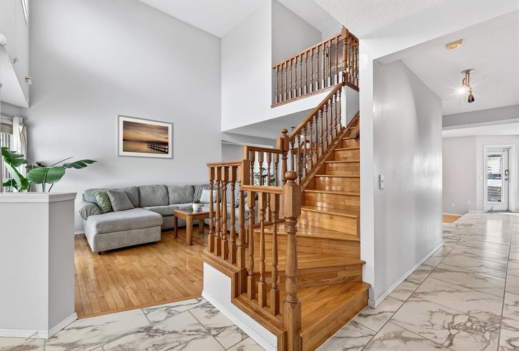Additional image 6 of 29 Sundown Way SE, Calgary, AB, T2X 3B8