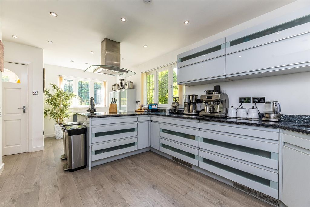 Additional image 8 of 4 bed detached house for saleMapperley Hall Drive, Mapperley Park NG3